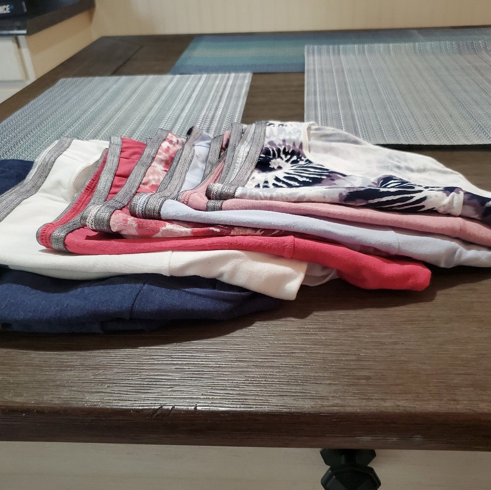 Hanes Bikini panties size 9